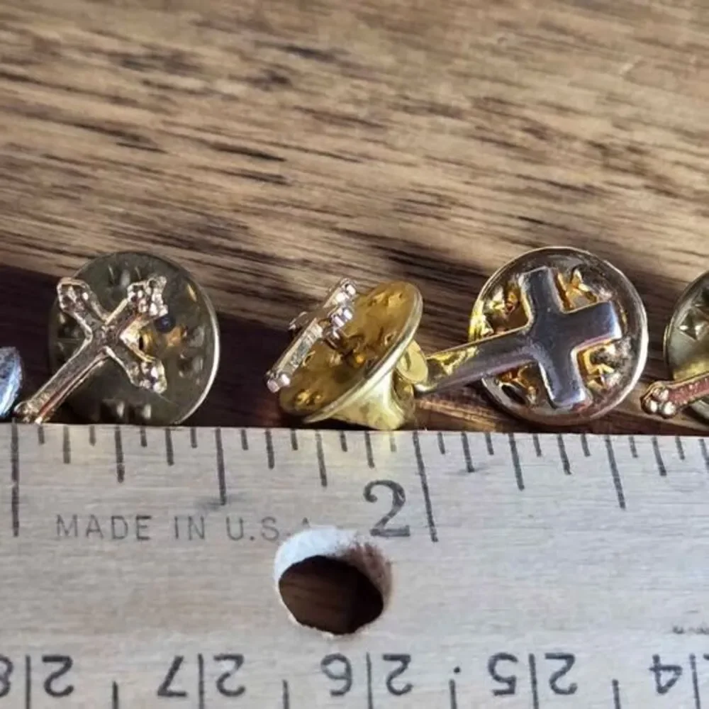 Vintage Lapel Pin Lot Crosses & Miraculous Medal Christian Tie Tack Pins 5 Pc - Picture 7 of 7